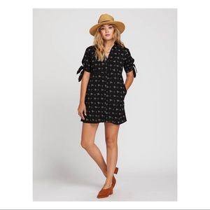 NWT Volcom • Travel High Dress